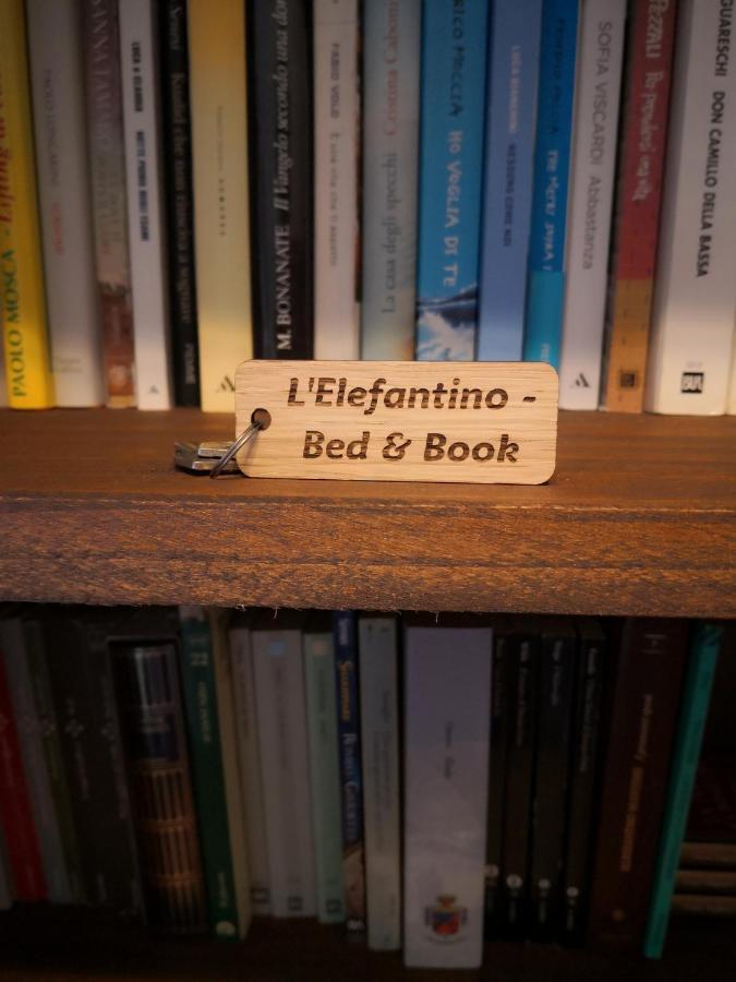 L'Elefantino - Bed And Book Bed & Breakfast Roccasparvera Dış mekan fotoğraf